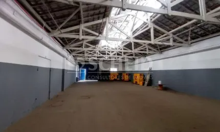 Barracão / Galpão / Depósito com 2 salas para alugar na Rua Domingos Jorge, --, Interlagos, São Paulo