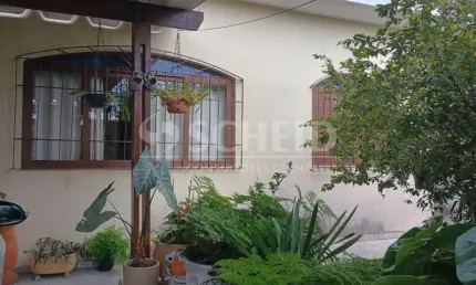 Casa tipo para venda com 3 quartos, sendo 1 suíte, 300m²
