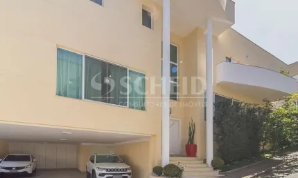 CASA IMPECÁVEL EM CONDOMÍNIO COM SÓ 8 UNIDADES NO BROOKLIN VELHO!