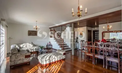 Casa à venda com 04 dormitórios e 04 vagas na Vila Marari
