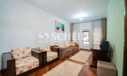 Sobrado de 131 m² com 3 dormitórios sendo 3 suítes, 2 vagas localizado na Cupecê / Cidade ademar
