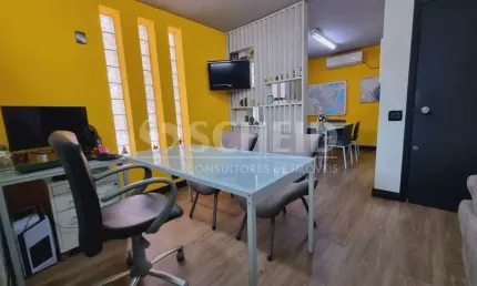 Prédio comercial com 2 pavimentos e 592m2 de construção na região do Brooklin