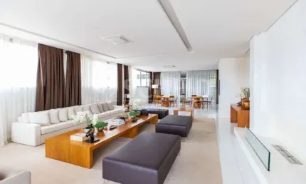 Cobertura á Venda no Campo Belo com 839m², 4 quartos sendo 4 suítes, 7 vagas.