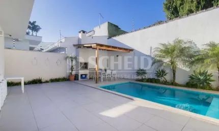 Casa térrea com 240 m² na Granja Julieta , 3 Suítes, Piscina e Espaço Gourmet