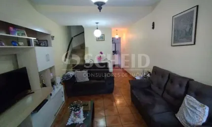 Sobrado para venda na Vila Marari São Paulo com 2 vagas de garagem.