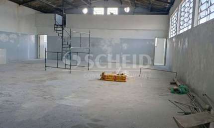 Galpão para alugar de 581,00m² útil, no Interlagos.