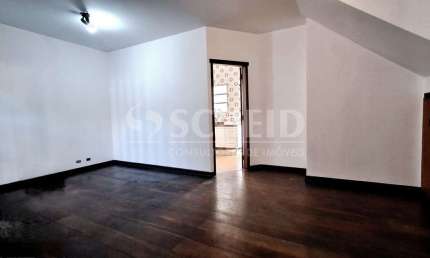 Sobrado à Venda na Chácara Santo Antônio com 130m², 3 dormitórios  e 2 vagas