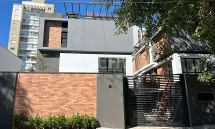 Casa em condomínio no Campo Belo, 1456 m², 2 suítes, 2 vagas