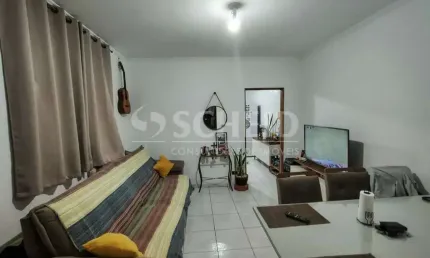 Casa 1 quarto, sala, cozinha, 1 banheiro e lavanderia com 106m² no Campo Grande.
