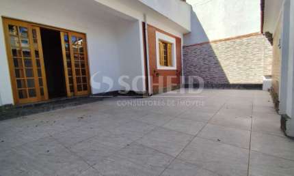 Casa Térrea para locação de 80m² útil, com 3 dormitórios e com vaga - rua sem saídaInterlagos