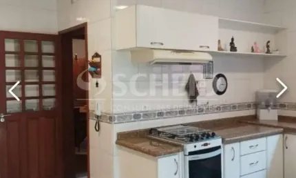 Casa no alto da boa vista, 193m, 3 suites, 3 salas, cozinha com armários, edícula e 3 vagas.