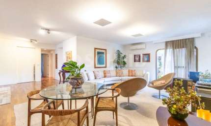 Apartamento á Venda no Campo Belo com 300m², 3 quartos, 4 vagas.