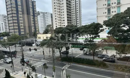 Sala comercial com 2 salas à venda na Avenida Vereador José Diniz, --, Alto da Boa Vista, São Paulo