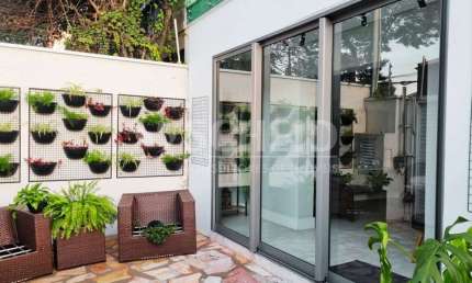 Casa com 3 quartos à venda na Alameda dos Arapanés, --, Moema, São Paulo