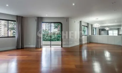 Apartamento á Venda no Campo Belo com 195m², 3 quartos sendo 3 suítes, 4 vagas.