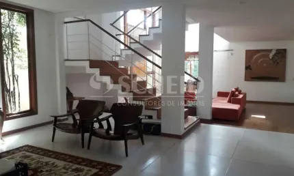 JARDIM DOS ESTADOS - na rua mais exclusiva do bairro!