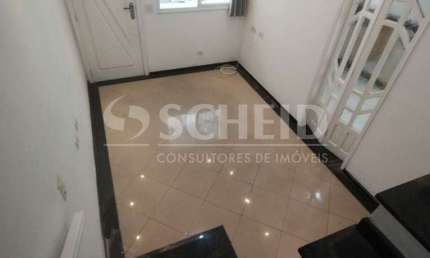 Alugo Sobrado no Campo Grande, 66m², 2 dormitórios, 2 vgs, churrasqueira, a 50 metros da Av. Sabará.