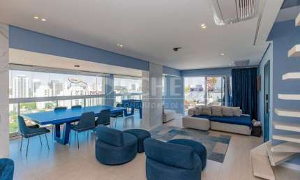 Cobertura á Venda no Alto da Boa Vista com 227m², 3 quartos sendo 3 suítes, 3 vagas.