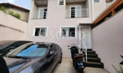Sobrado 3 suítes, 2 vagas, aceita pets, Jd. Marajoara