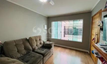 Conforto, Lazer e Localização: Casa Térrea Charmosa na Vila das Mercês com Área Gourmet e 2 Vagas