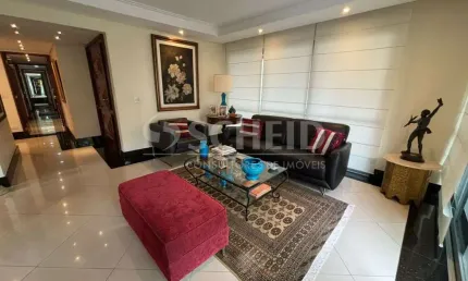 REQUINTE E SOFISTICAÇÃO NESTE APARTAMENTO REFORMADO NO MELHOR DE MOEMA