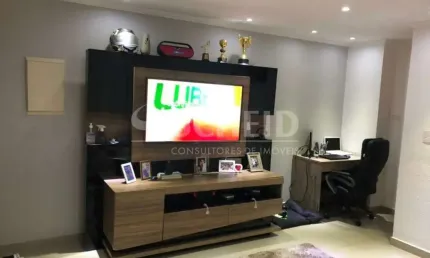Vende-se Casa em Condomínio Fechado - 2 Suítes - 94m² - Campo Grande (Pedreira)