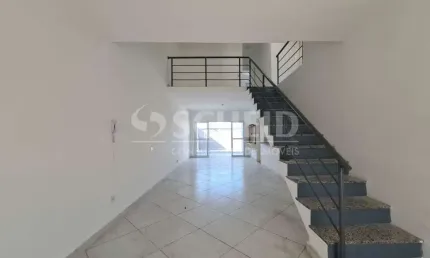 Casa de condomínio para locação de 250,00m² útil, com 4 quartos, em indianópolis - sp