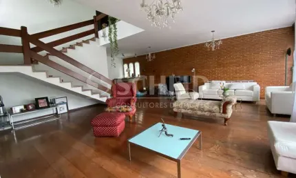 Sobrado a venda de 428,00m² útil, com 4 quartos no Jardim Prudência.