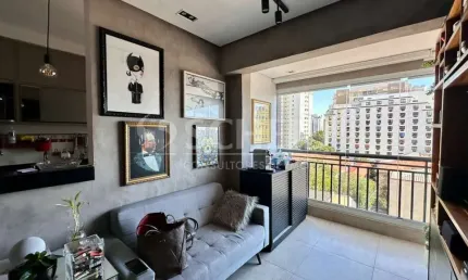 APARTAMENTO COM 1 SUÍTE E 1 VAGA COBERTA NO CAMPO BELO.