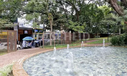 Casa comercial com localização estratégica ao lado do shopping morumbi