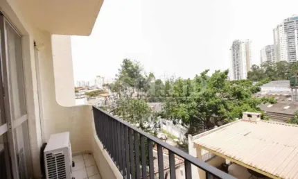 Apartamento a venda de 3 quartos, sendo uma suíte na região de interlagos.