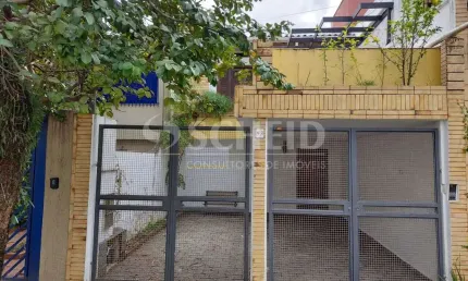 Ótimo custo benefício, sobrado com duas vagas e duas suítes