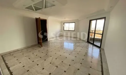 Apartamento com 3 Quartos e 3 banheiros à Venda por 640.000