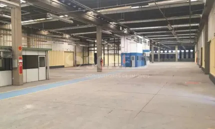Excelente galpão industrial em terreno de 15.700 m² no total e 5.275 m² construídos em barueri