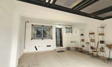 Sobrado para locação no brooklin com 3 quartos, 3 banheiros, 2 vagas de garagem e quintal