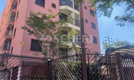 Apartamento reformado 2 dormitórios próximo ao metro saúde.