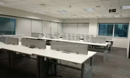 Sala comercial semi mobiliada de 246m2 na av faria lima - jardins
