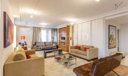 Lindo apartamento, com excelente distribuição interna e acabamento impecável!