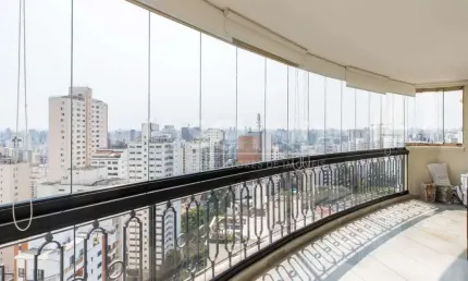 Apartamento de  237 m2 com 4 dormitórios,  4 suíte e  5 vaga de garagem