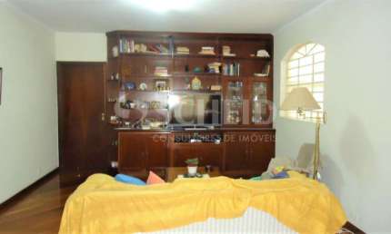 Casa a venda na Vila Catarina, 4 dormitórios, 3 suítes