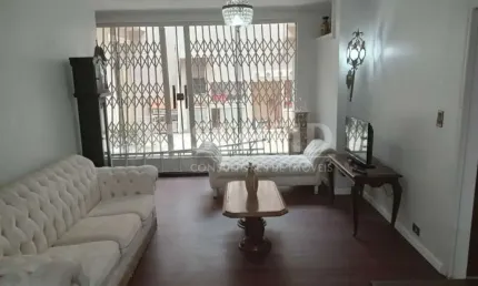 Venda Sobrado de Vila com 6 quartos sendo 2 suítes 3 salas 4 banheiros 1 vaga no Alto da Boa Vista