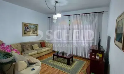 Sobrado 3 dormitórios (1 suíte), 2 vagas em ótima localização