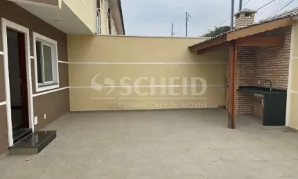 Sobrado à venda, três dormitórios, com suíte, ótima localização