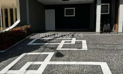 Casa com 3 quartos à venda na Avenida Três de Março, 740, Aparecidinha, Sorocaba
