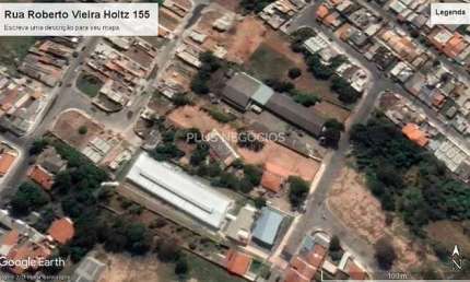 Terreno de 1875m² em Sorocaba/SP, aclive suave, acesso asfaltado, água e luz ligados. Zona residenc