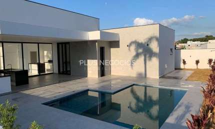 Luxuosa Casa de 3 Dormitórios, 3 Suítes e 244,42m² de Área Útil no Alphaville Nova Esplanada 4 – So
