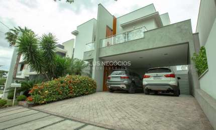 Casa à Venda e Locação no Condomínio Mont Blanc – Sorocaba: 4 Suítes, Área de Lazer Completa, Alto