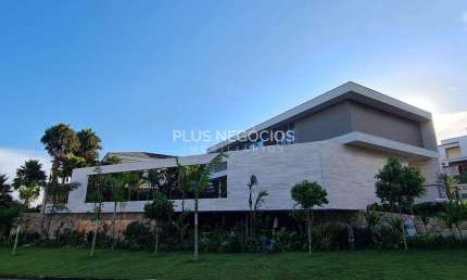 Viva o ápice do luxo e sofisticação em Votorantim/Sorocaba! Residência de Alto Padrão no Alphaville