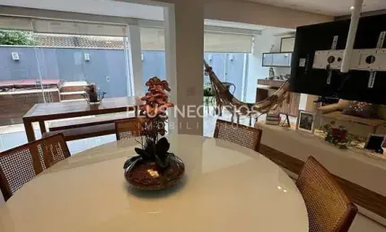 Casa no condominio villa campolim à venda, com 3 suítes na rua mais valorizada de sorocaba-sp..