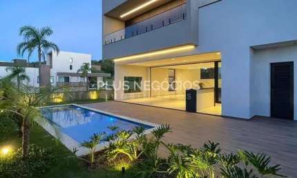 Casa à venda, Viva no Ponto Mais Nobre de Seus Sonhos: Casa Exclusiva no Alphaville 4 - Luxo, Segur